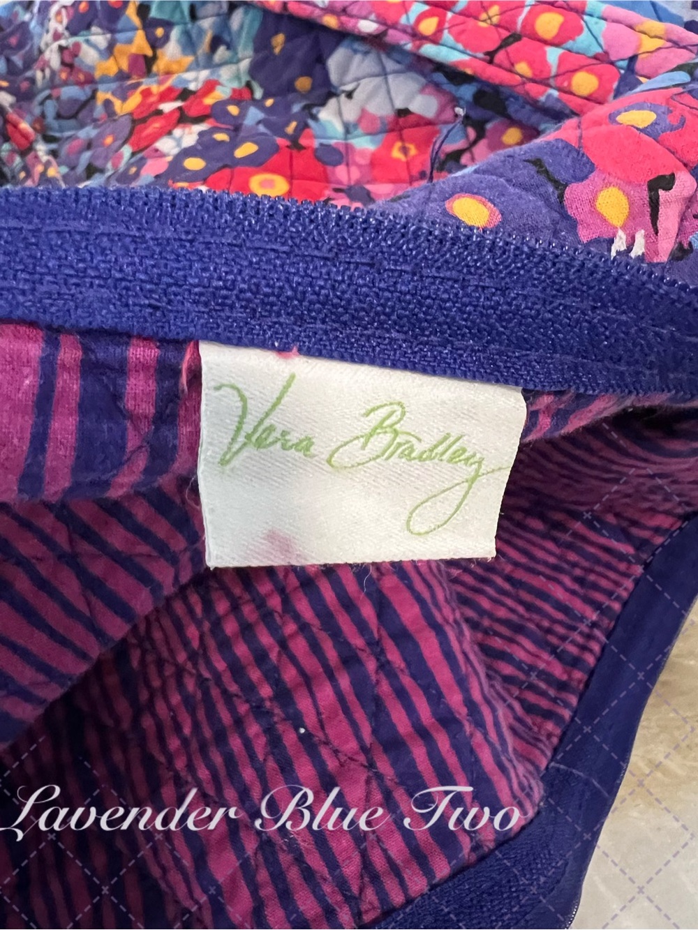 VERA BRADLEY Impressoinita 2015 Large Duffle Bag 2 Handles Zip Top Pink Purple - Picture 11 of 12